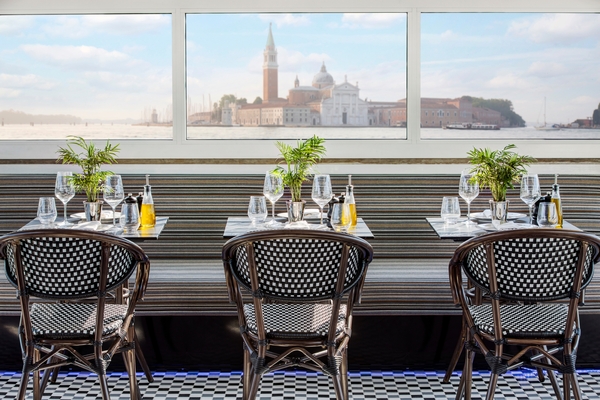 Uniworld SS La Venezia - Cielos Pizza 2.jpg